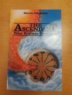 Schulman, Martin: The Ascendant - ENGELSK TEKST (BRUGT - VELHOLDT)