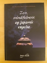 Kjær, Ole Kalyana: Zen, mindfulness og japansk røgelse  - (BRUGT - VELHOLDT)