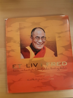 Dalai Lama: Et liv i fred  - (BRUGT - VELHOLDT)
