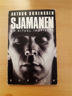 Sørensen, Arthur: Sjamanen - (BRUGT - VELHOLDT)