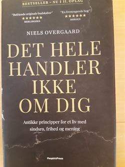 Overgaard, Niels: Det hele handler ikke om dig - (BRUGT - VELHOLDT)