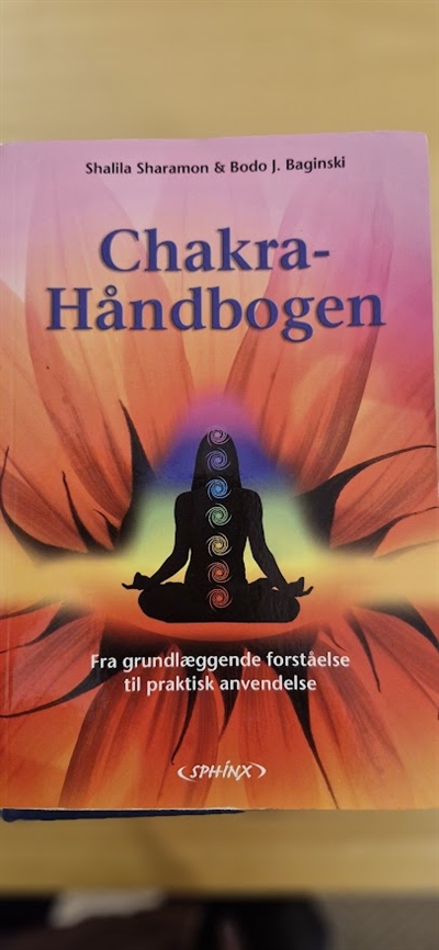 Sharamon, Shalila: Chakra Håndbogen - (BRUGT - VELHOLDT)